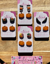 Load image into Gallery viewer, Black Cat &amp; Pumpkin Stud Set
